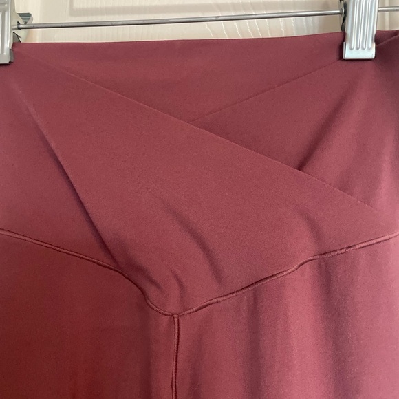 aerie cross over leggings - Picture 2 of 4